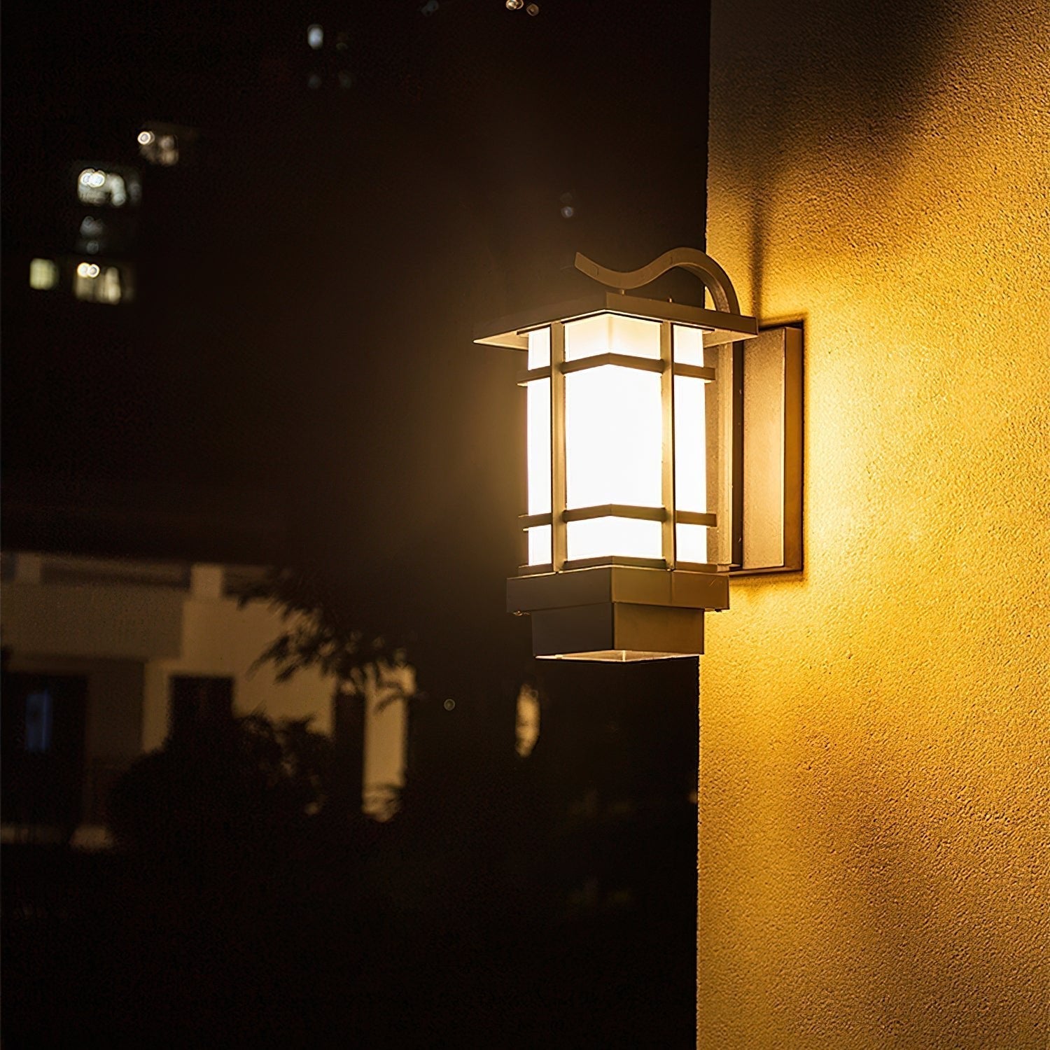 Madison Lantern Outdoor Wall Lamp Wall lamp