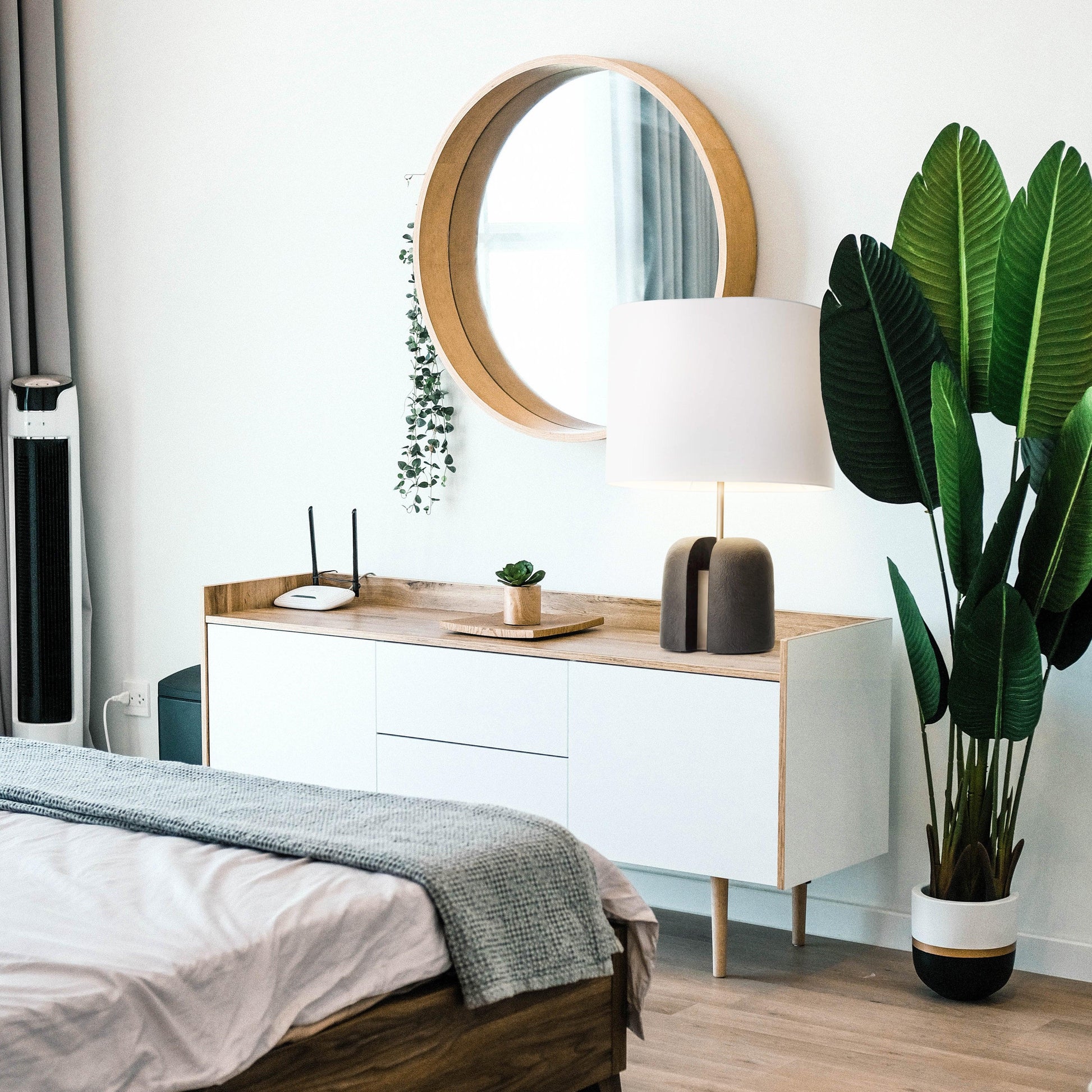 Madoc Table Lamp Table lamp