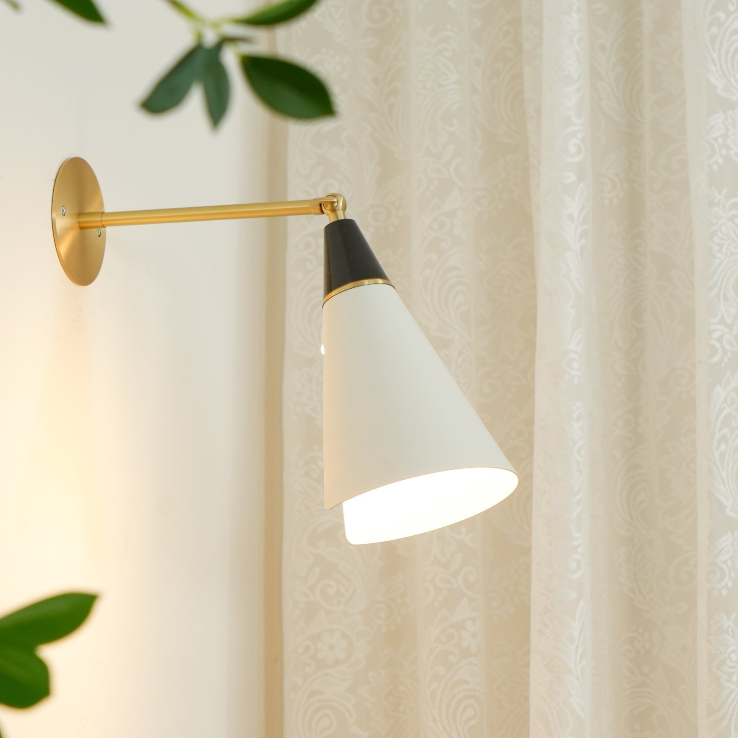 Petite Magari Wall Lamp Wall lamp