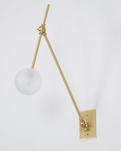 Auguri Wall Lamp W 5.9″x H 20.1″ / W 15cm x H 51cm / White & Brass Wall lamp