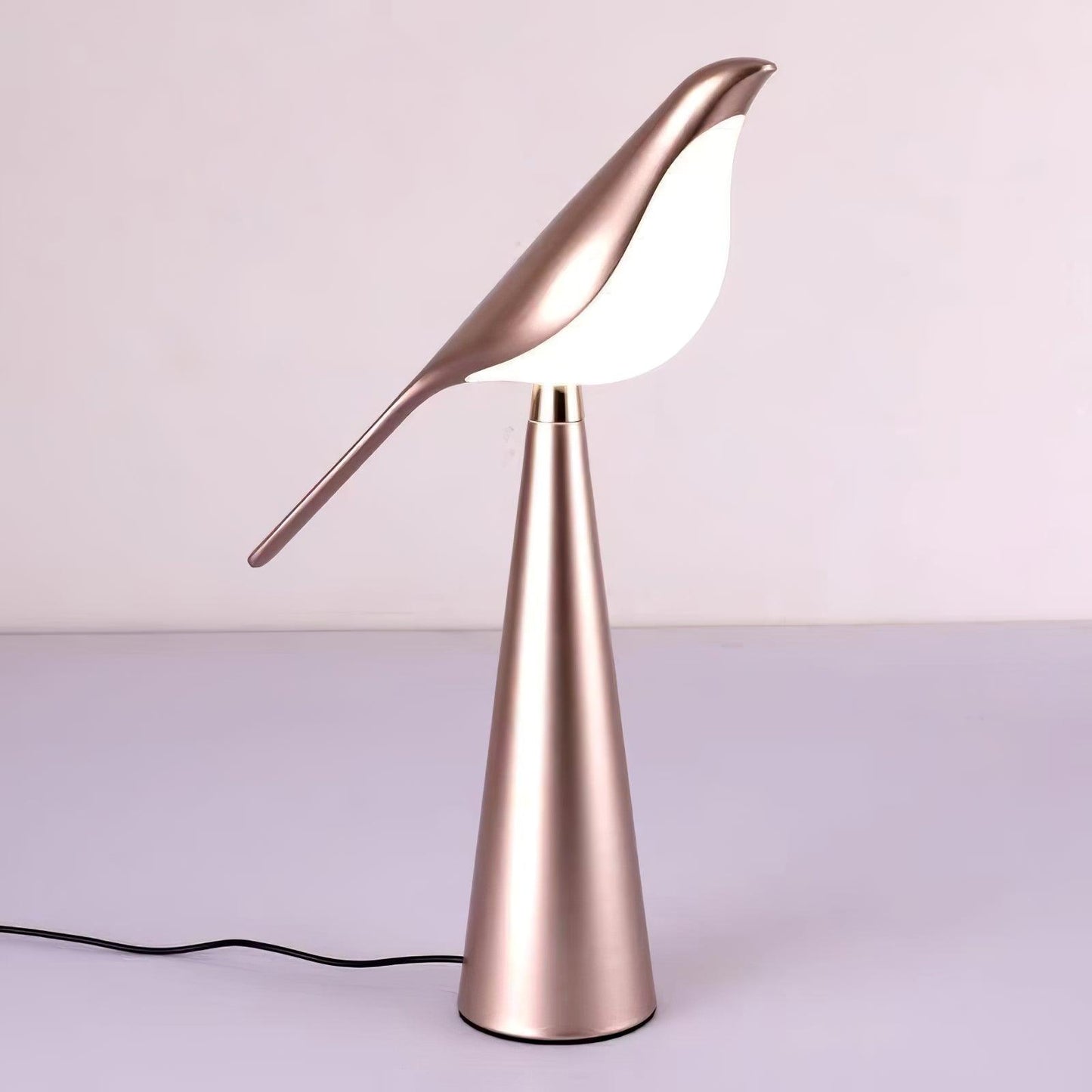 Magpie Art Table Lamp Dia 10.2″ x H 15.4″ / Dia 26cm x H 39cm / Rose Gold / US Plug Table lamp