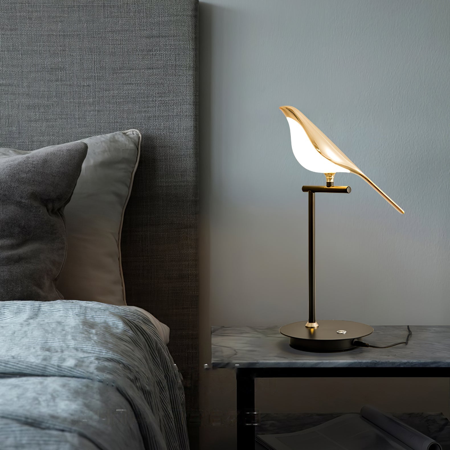Magpie Perch Table Lamp Table lamp
