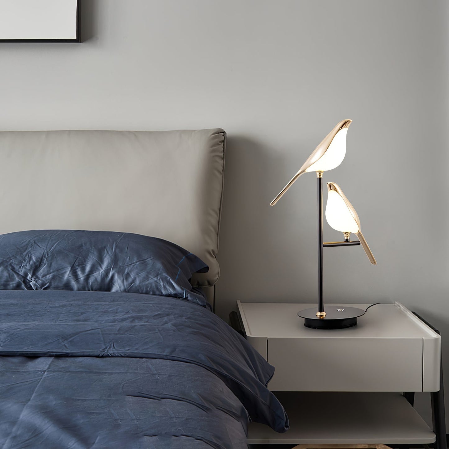 Magpie Perch Table Lamp Table lamp