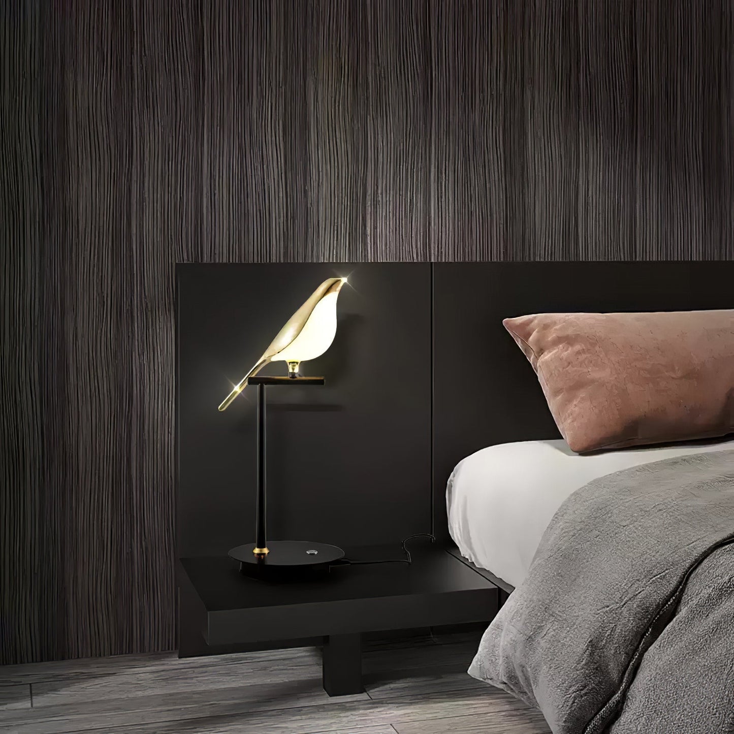 Magpie Perch Table Lamp Table lamp