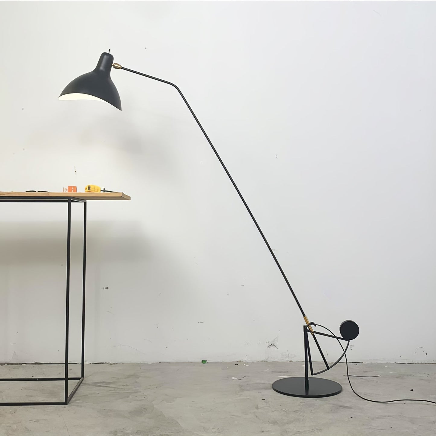 Mantis Arm Floor Lamp Floor lamp