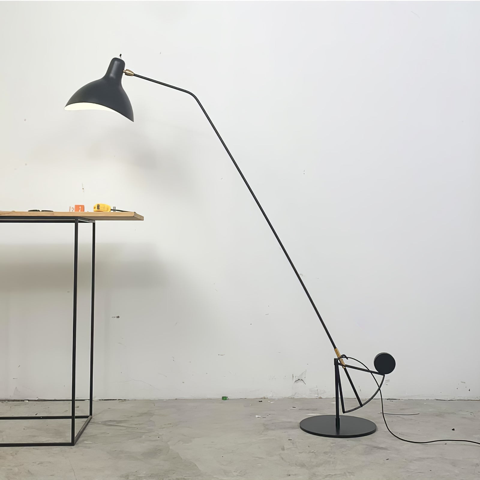 Mantis Arm Floor Lamp Floor lamp