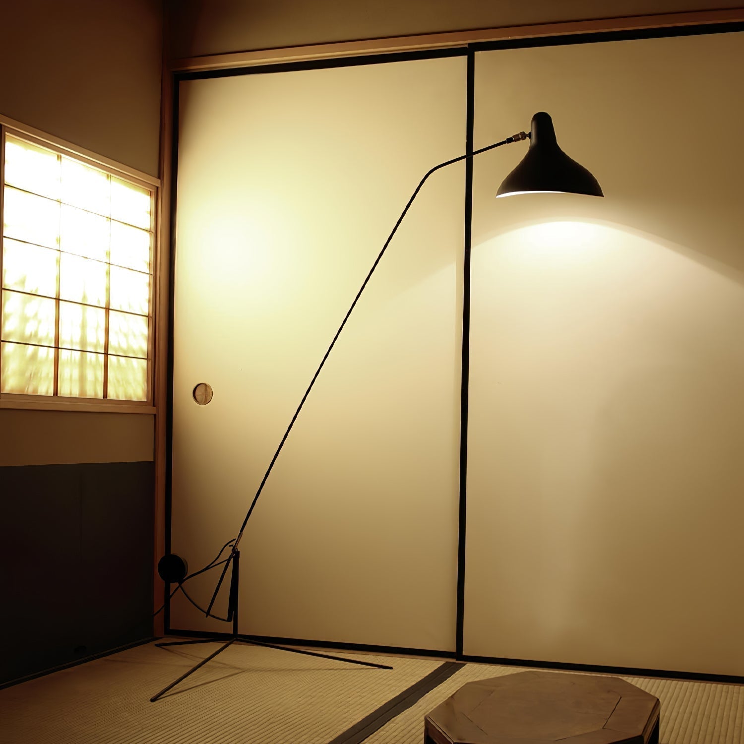 Mantis Arm Floor Lamp Floor lamp