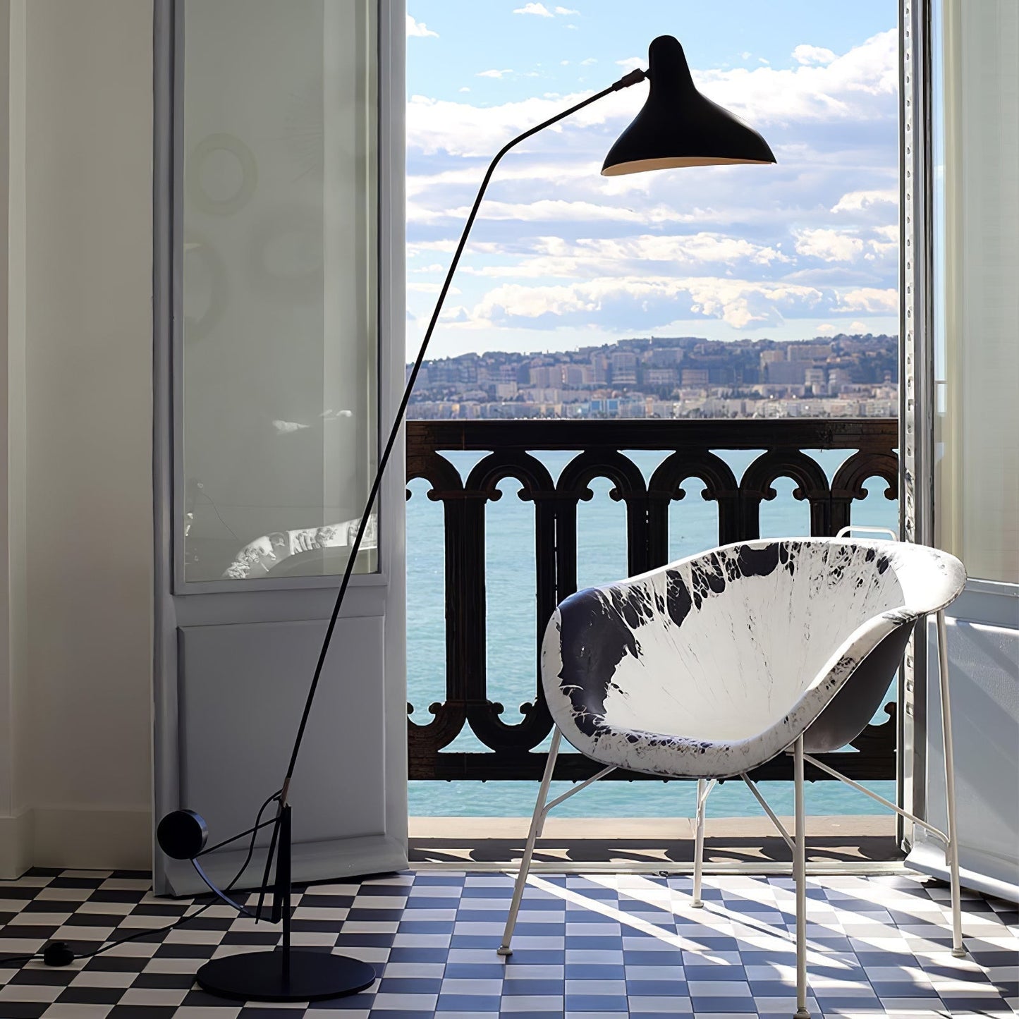Mantis Arm Floor Lamp Floor lamp