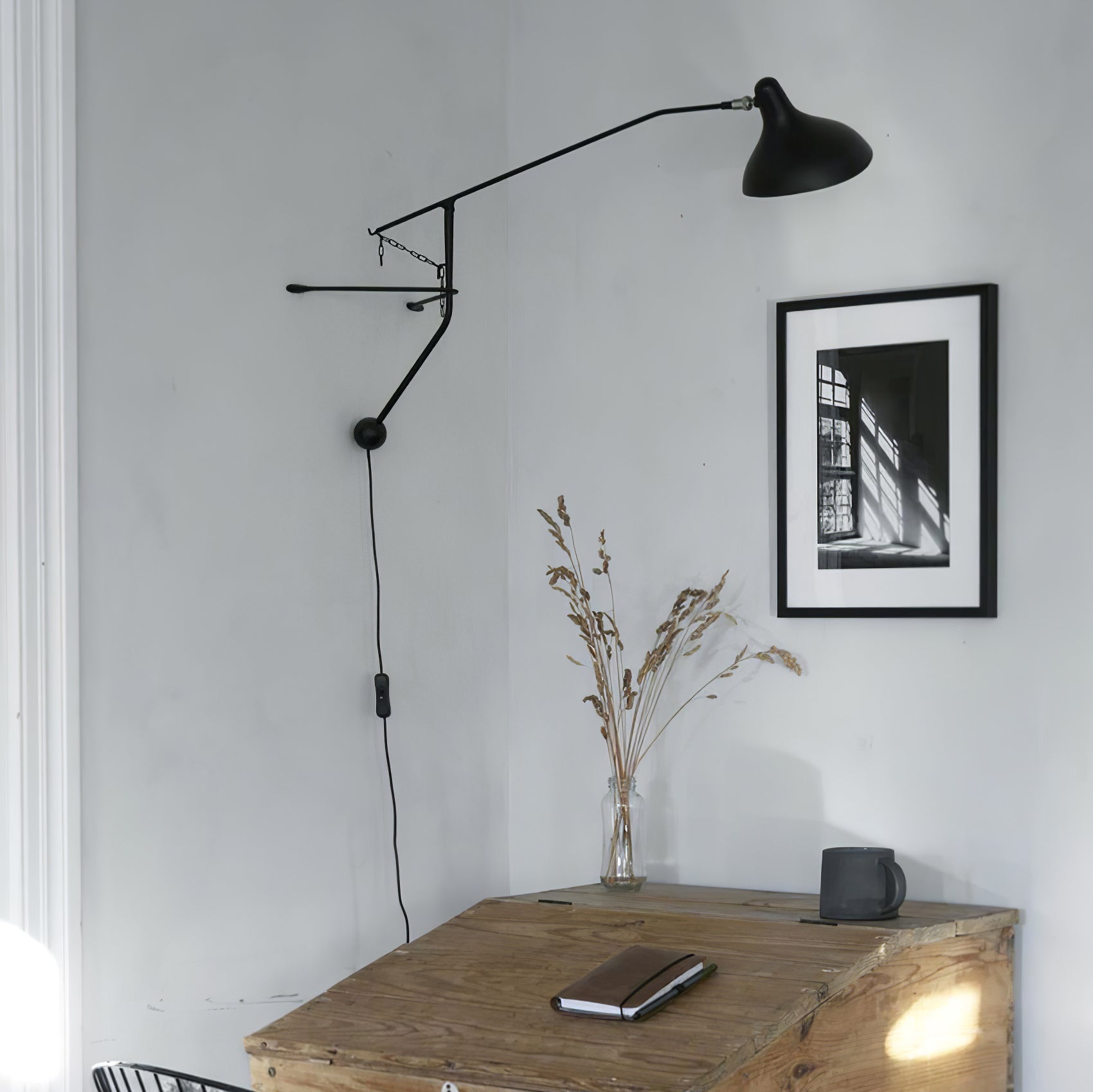 Mantis Arm Wall Lamp Wall lamp