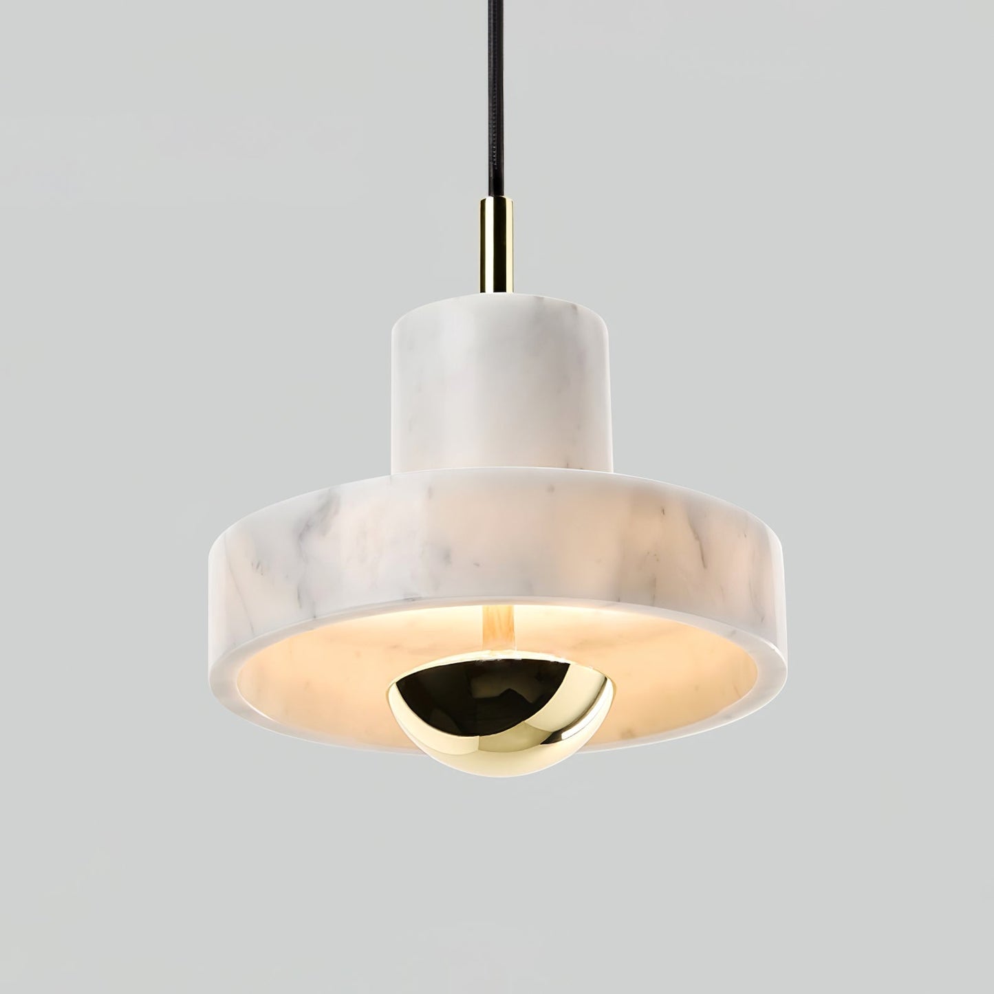 Marble Aura Pendant Lamp Dia 7.1″ x H 6.3″ / Gold & White / Warm Light Pendant light