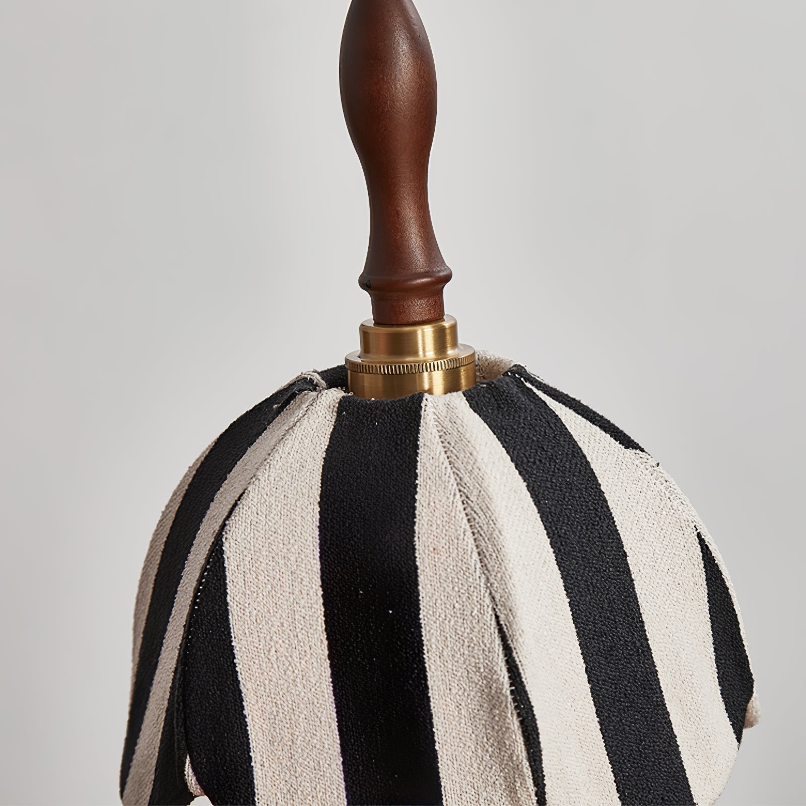 Marbre Stripe Pendant Light ? 7.9’’ x H 11’’ / Black & White 1001 pendant Lamp