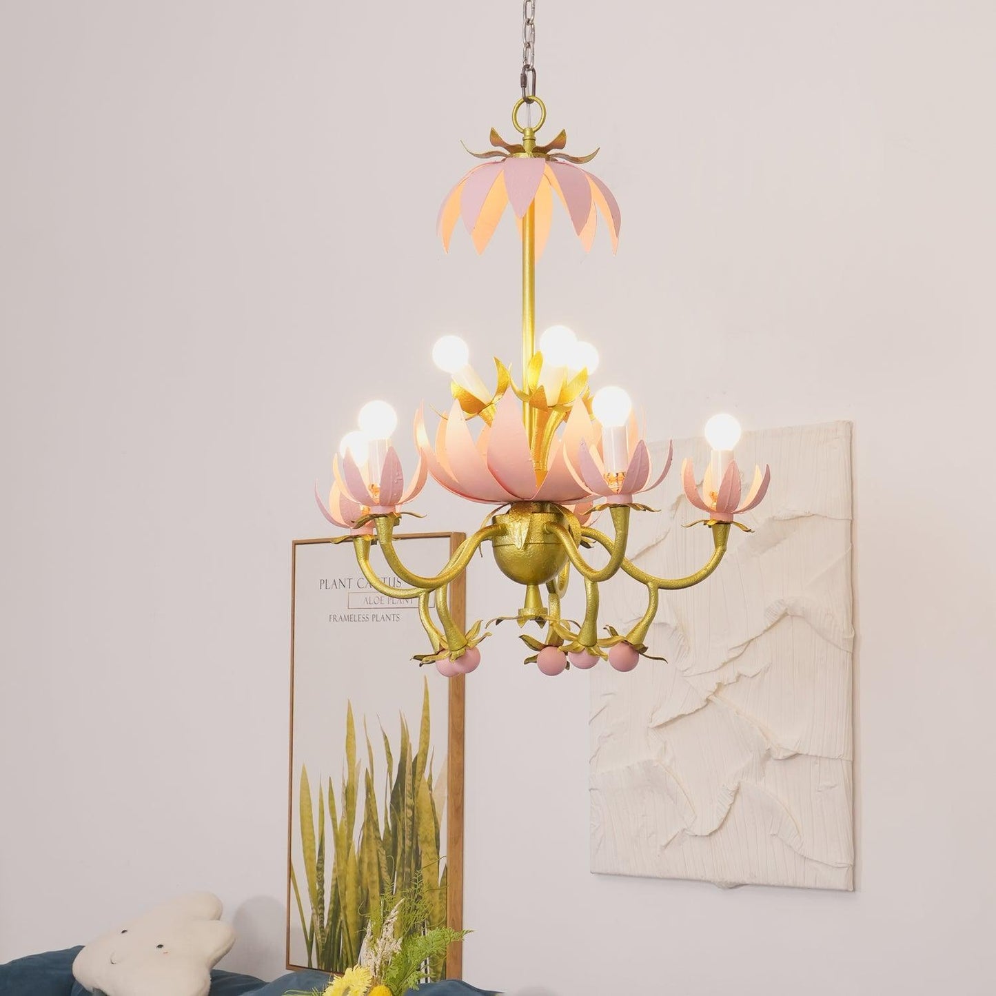 Mardi Gras Blossom Chandelier 5 + 3 heads Φ 24.4″ x H 23.2″ / Dia 62cm x H 59cm / Pink & Gold Chandelier