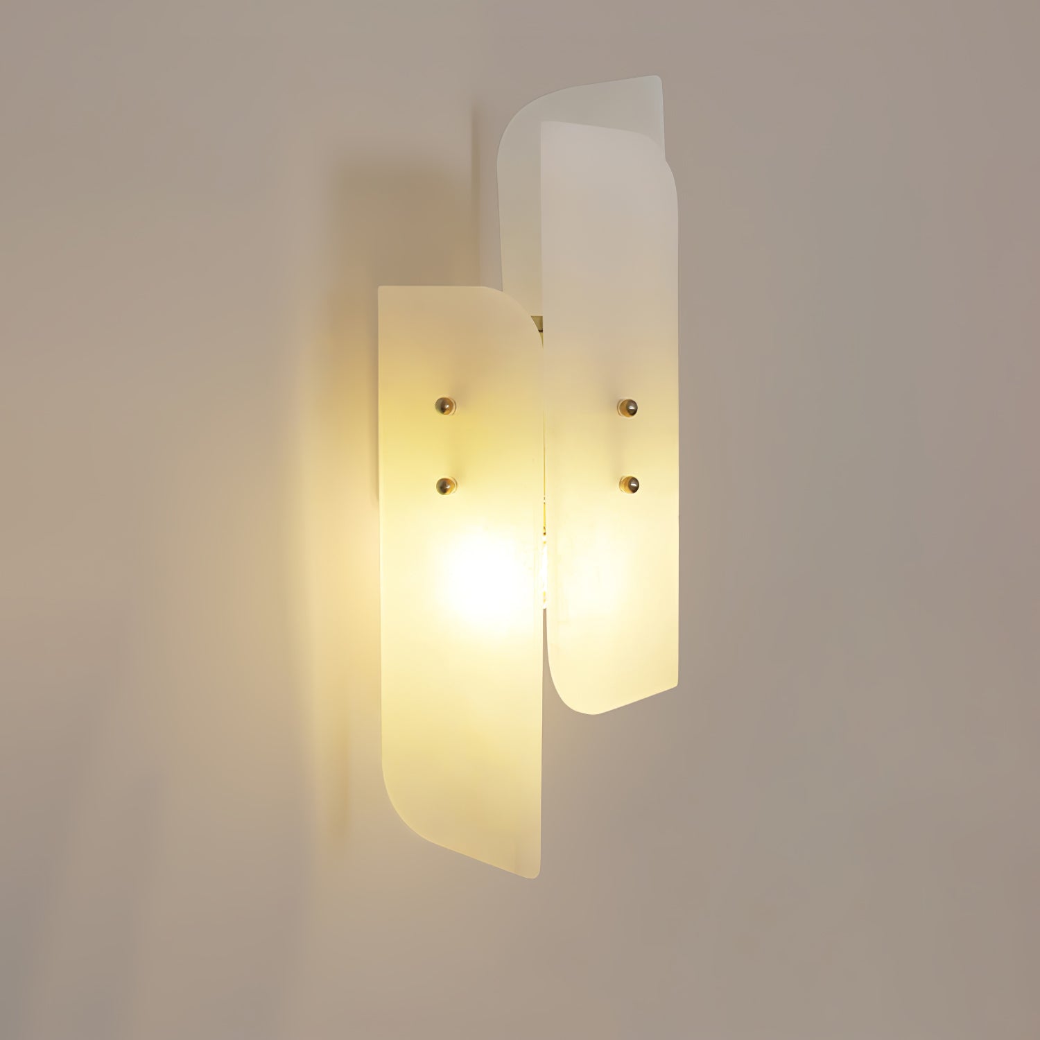 Megalith Alabaster Wall Light Dia 5.9″ x H 15.7″ / Dia 15cm x H 40cm / Brass & White / Single Wall lamp