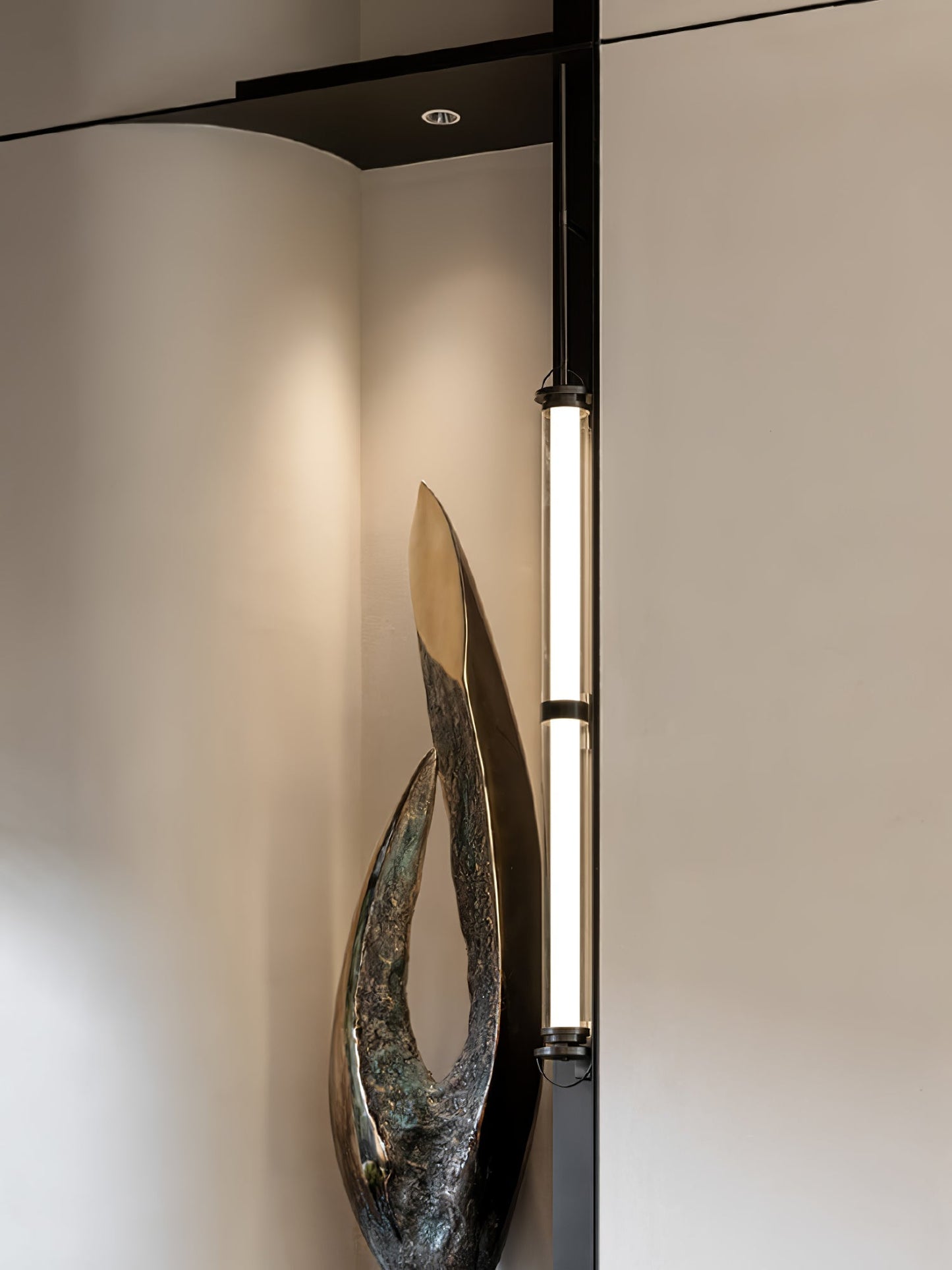 Meridian Vertical Wall Sconce Wall lamp