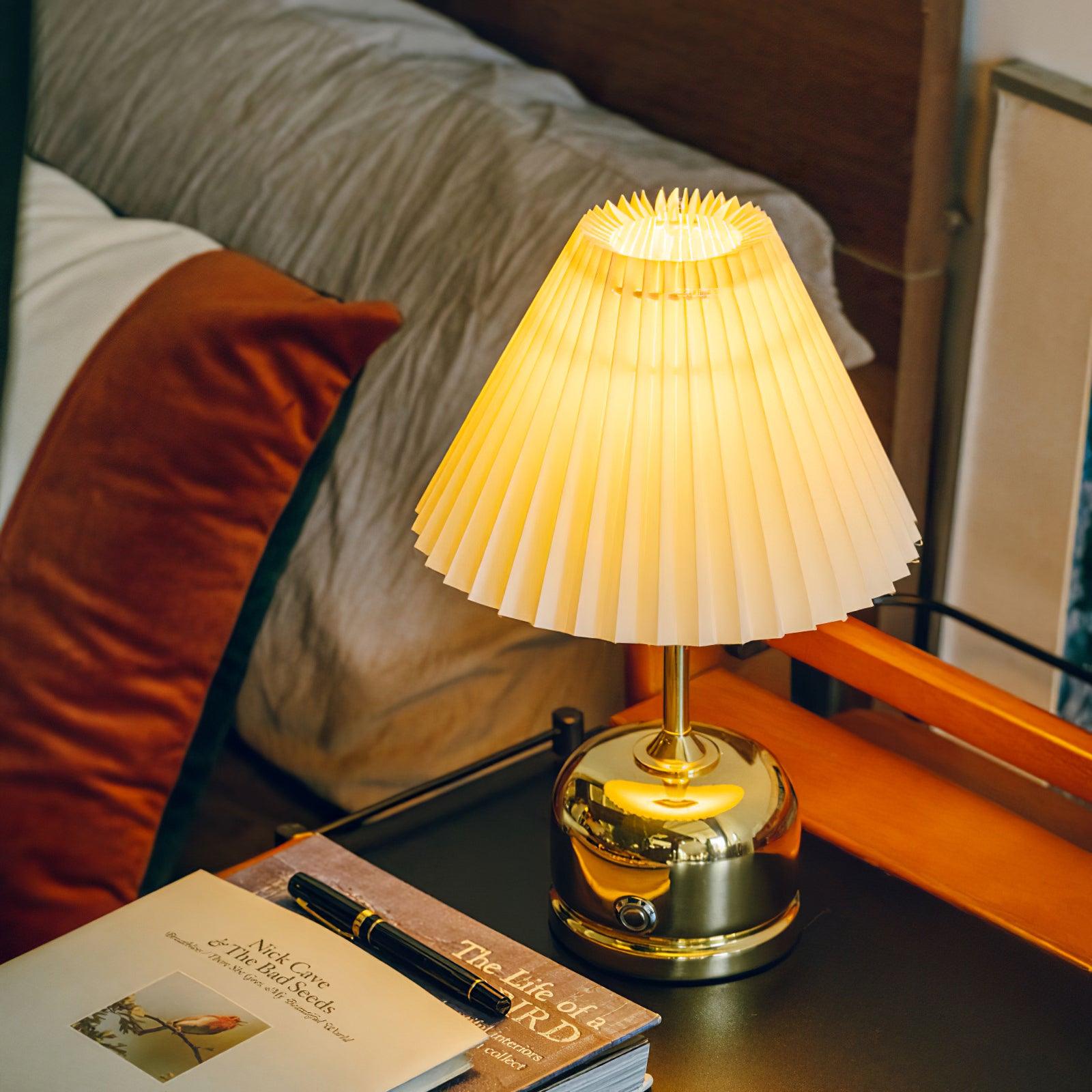 Metal Antique Table Lamp Table lamp