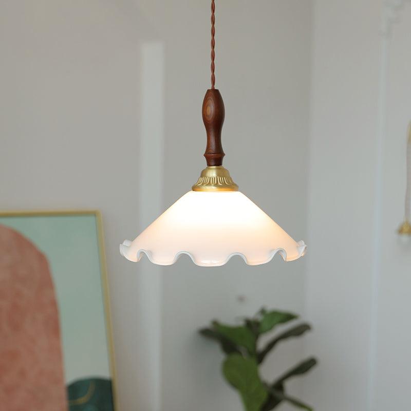 Milky Flower Pendant Light Dia 9.8″ x H 11″ / Dia 25cm x H 28cm / Ash wood + Brass＆White Pendant light