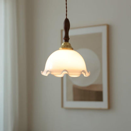 Milky Flower Pendant Light Dia 7.9″ x H 11″ / Dia 20cm x H 28cm / Ash wood + Brass＆White Pendant light