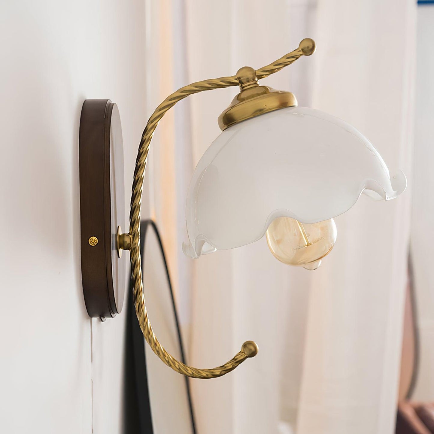 Milky Flower Wall Light Wall lamp
