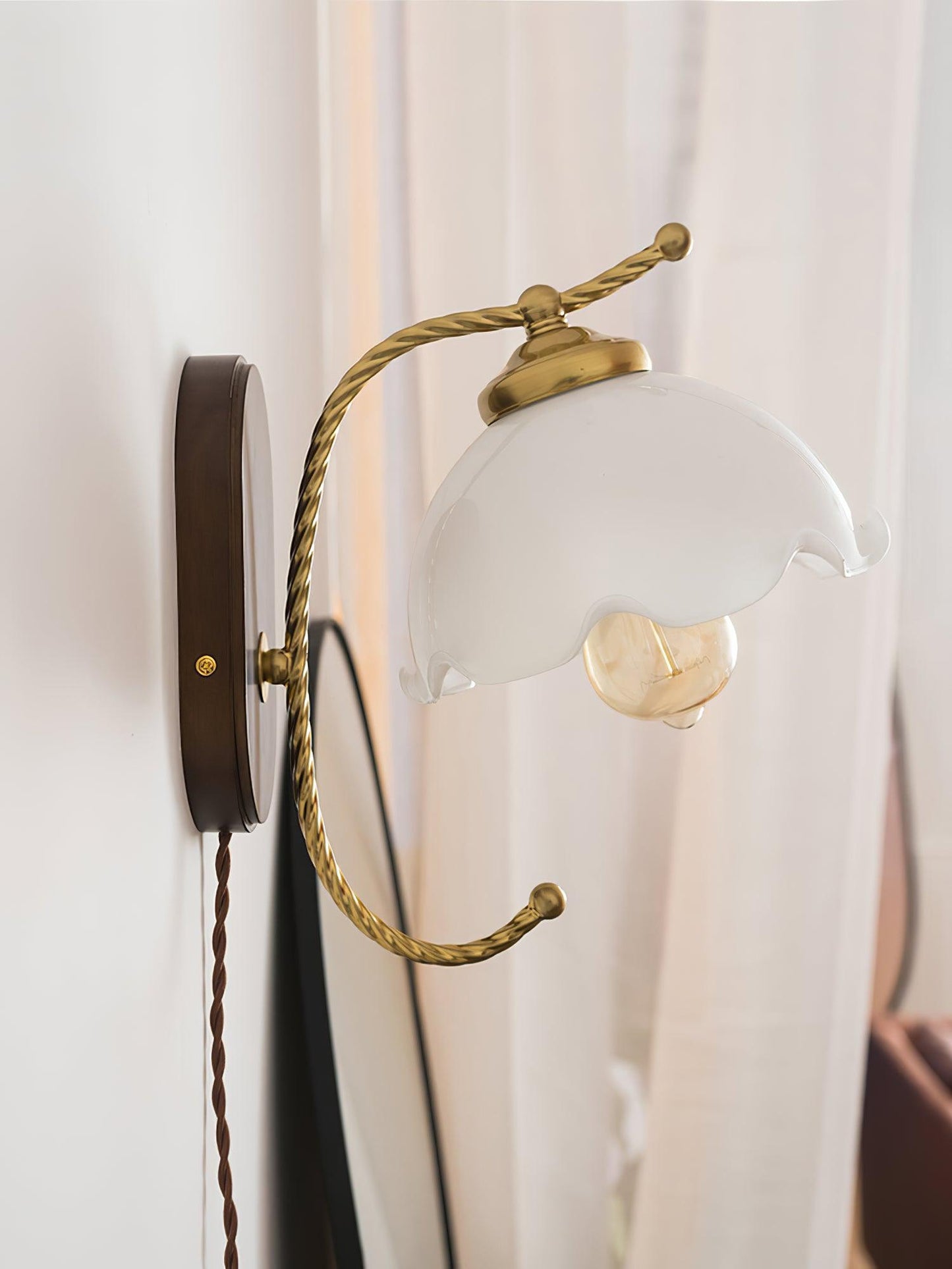 Milky Flower Wall Light Wall lamp