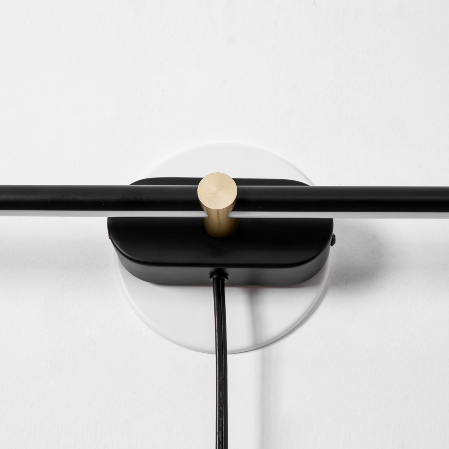 Minimalist Linear Plug-in Wall Lamp 1001 Wall lamp