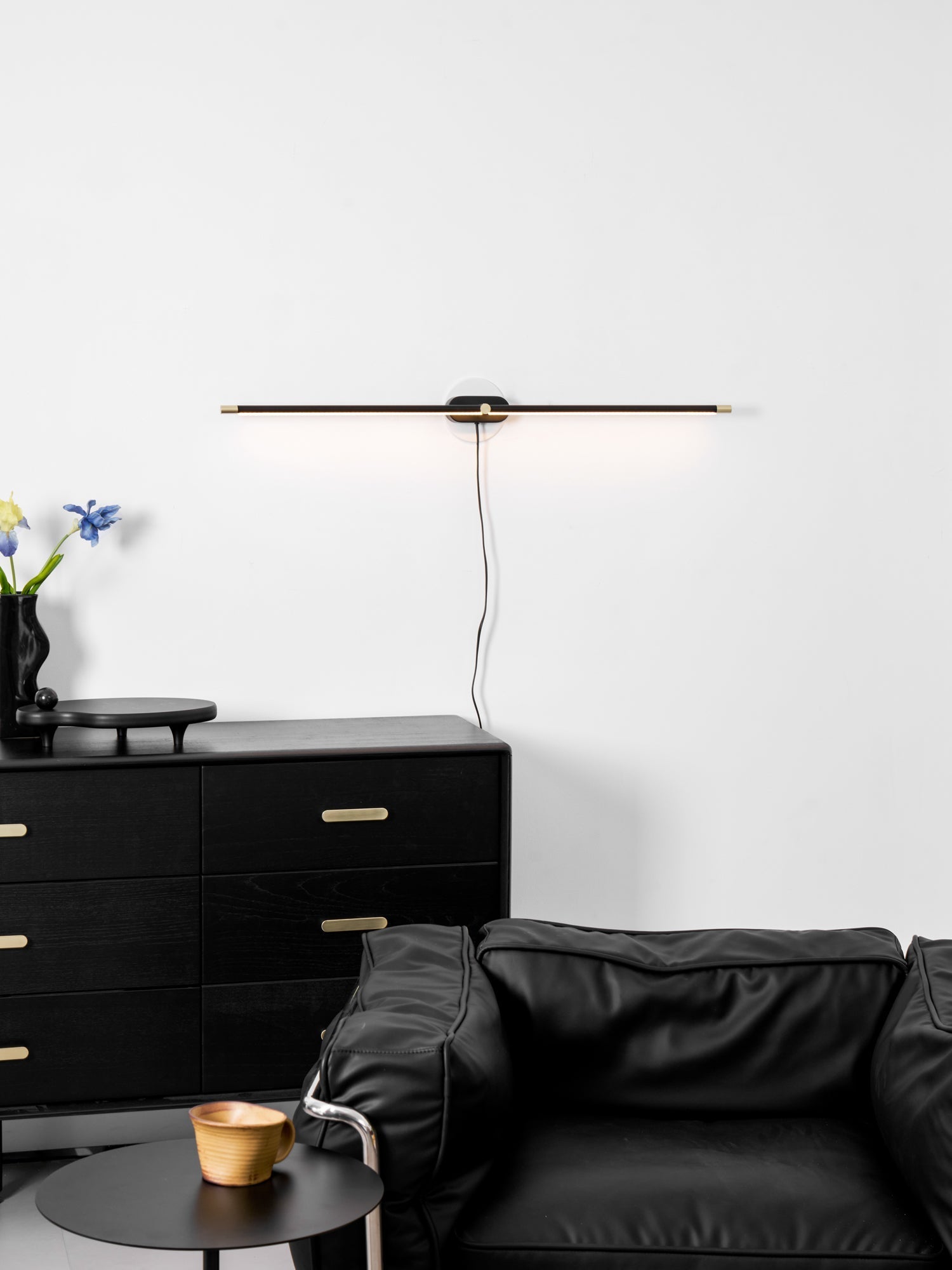 Minimalist Linear Plug-in Wall Lamp 1001 Wall lamp