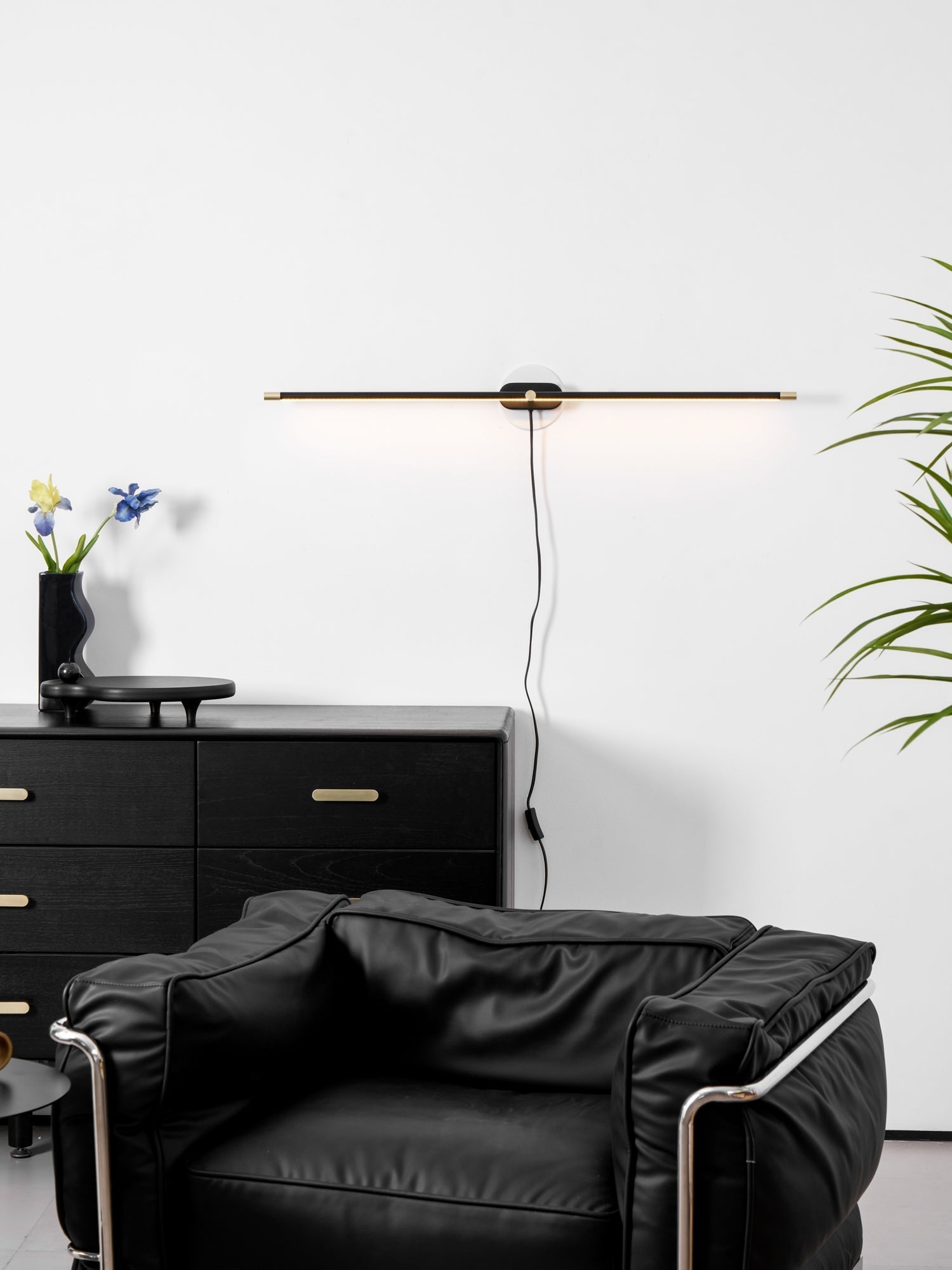 Minimalist Linear Plug-in Wall Lamp 1001 Wall lamp