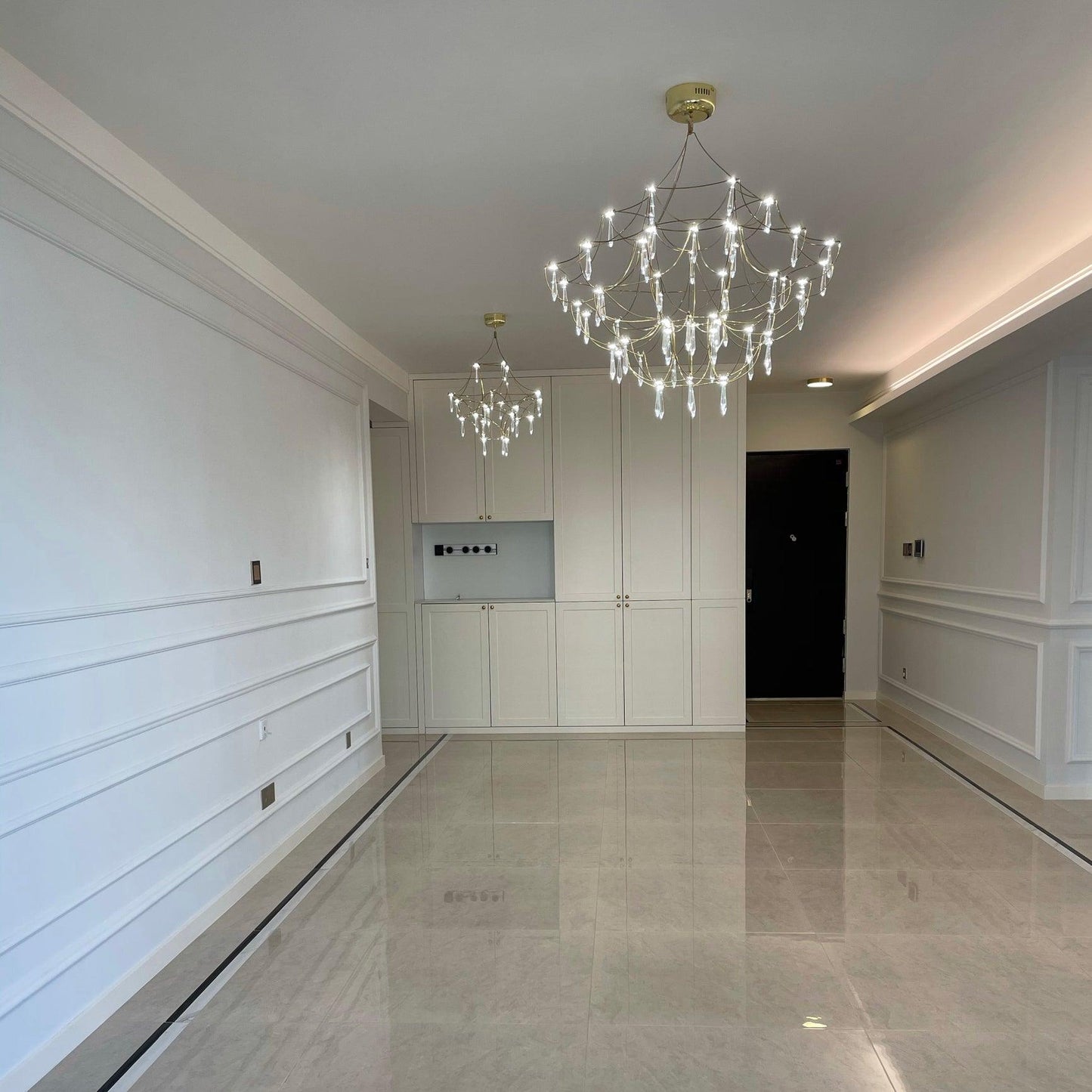 Mira Chandeliers Chandelier