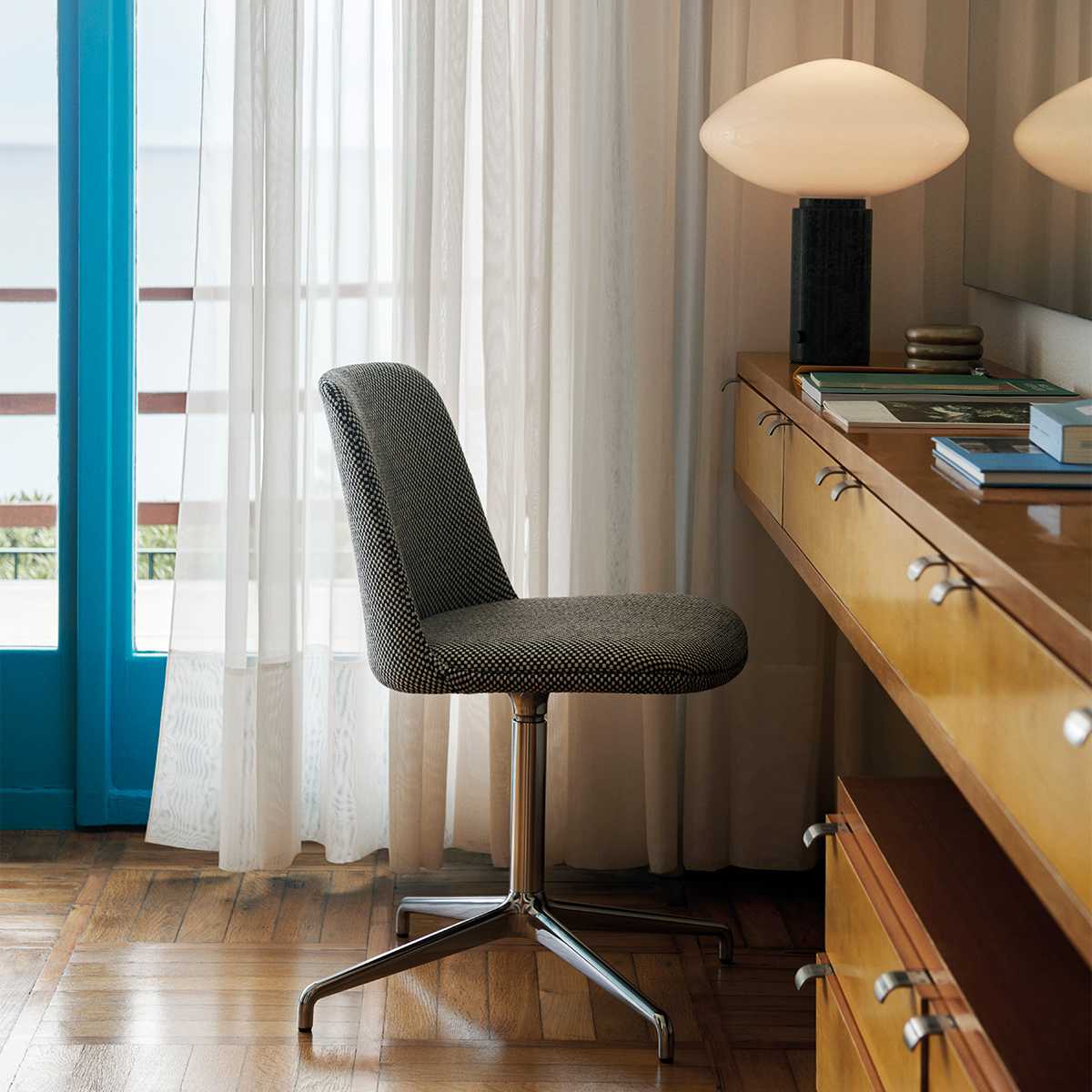 Mist Table Lamp Table lamp
