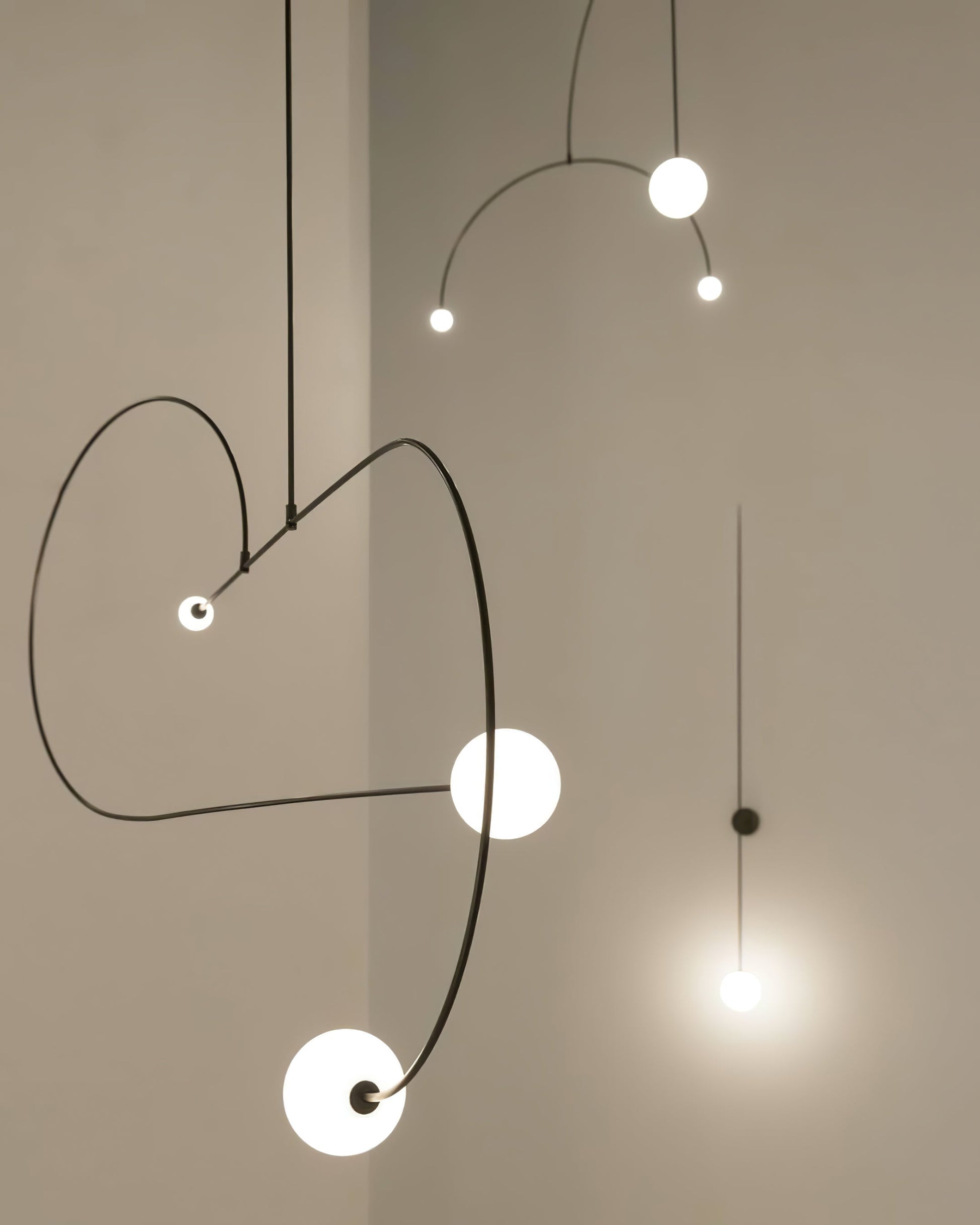Mobile Wall Lamp 1001 Wall lamp