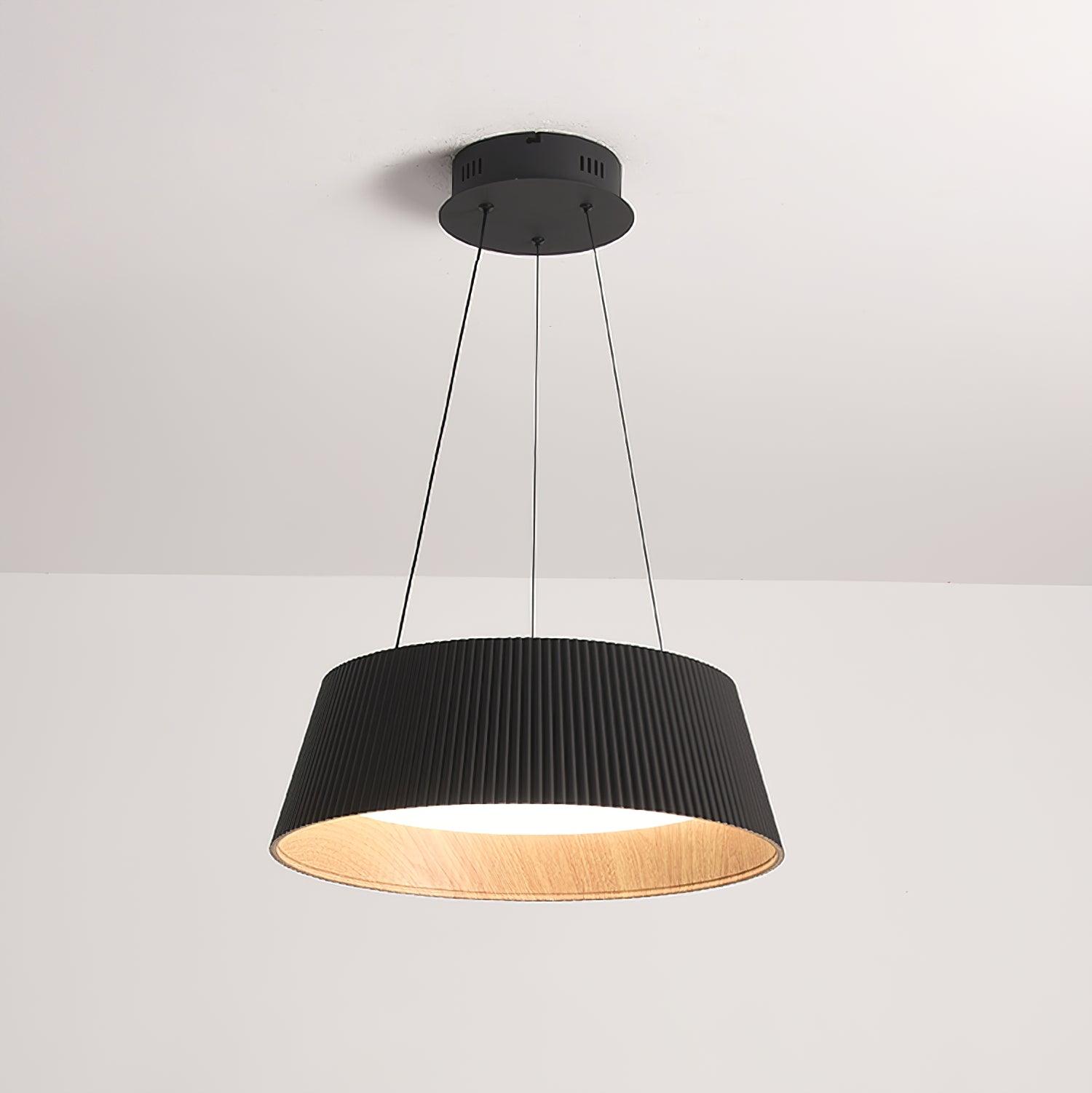 Modern Ribbed Pendant Light ? 18.1″ x H 5.9″ / Dia 46cm x H 15cm / Black / Warm Light Pendant light