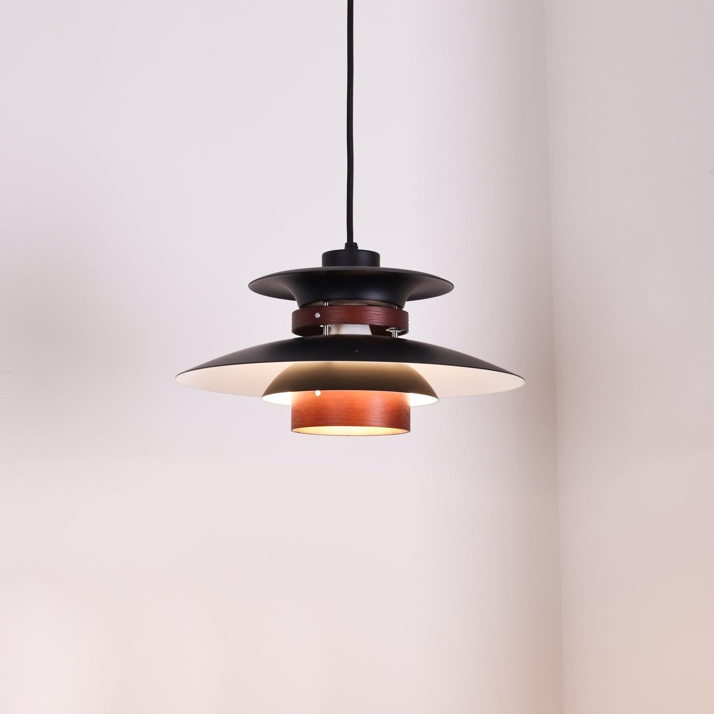 Modulo Layered Pendant Light Dia 13.8″ x H 8.3″ / Dia 35cm x H 21cm / Black & Dark oak wood Pendant light