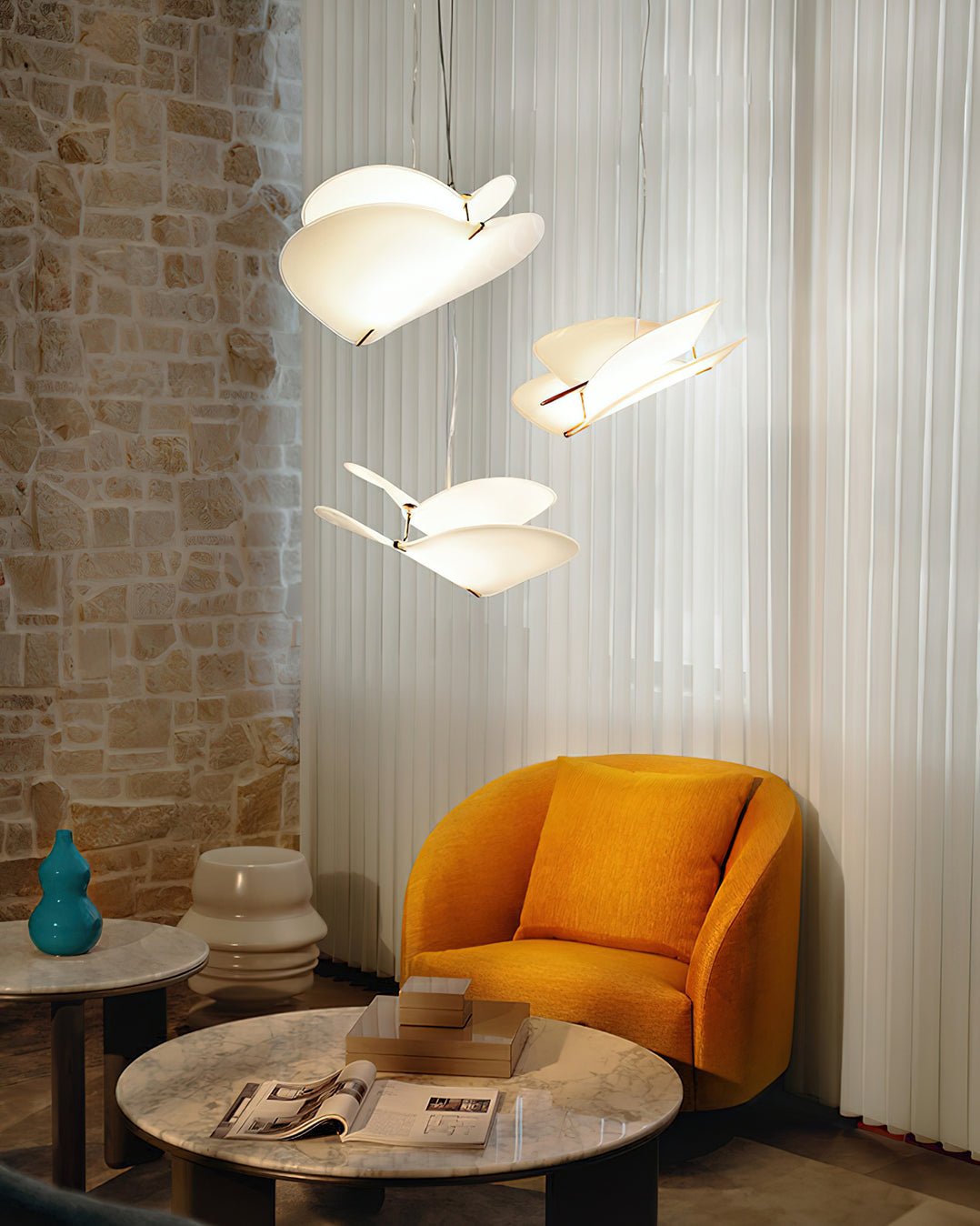 Moth Pendant Lamp Dia 18.9″ x H 13.8″ / Dia 48cm x H 35cm / Gold & White Pendant light