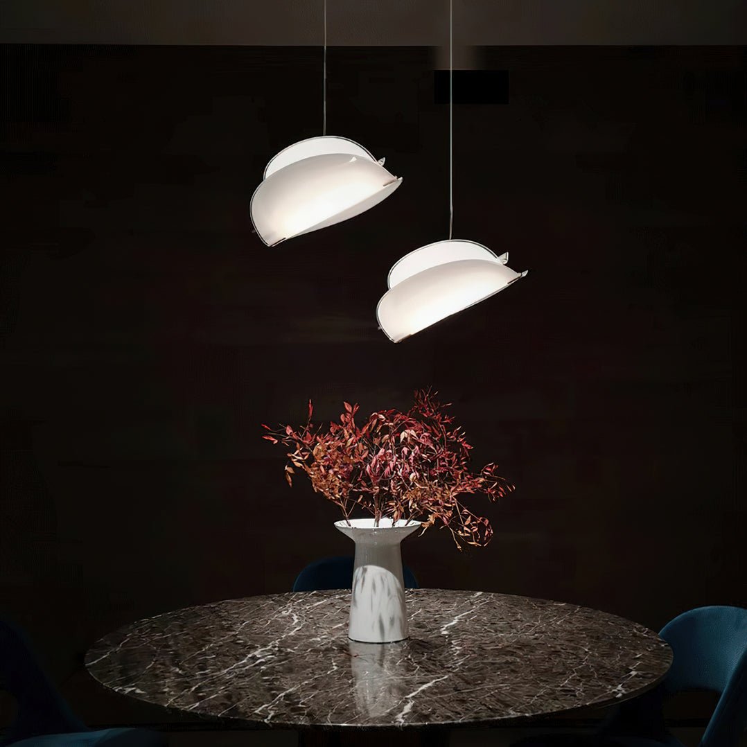 Moth Pendant Lamp Dia 18.9″ x H 13.8″ / Dia 48cm x H 35cm / Gold & White Pendant light