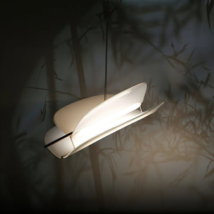Moth Pendant Lamp Dia 18.9″ x H 13.8″ / Dia 48cm x H 35cm / Gold & White Pendant light