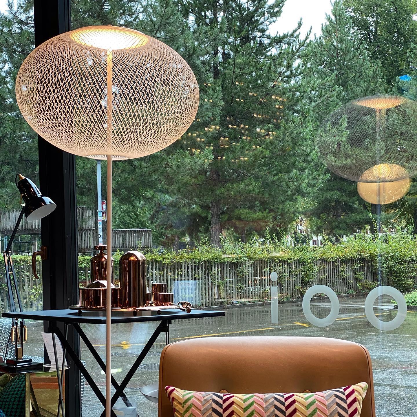 Metallic Meshwork Floor Lamp Floor lamp