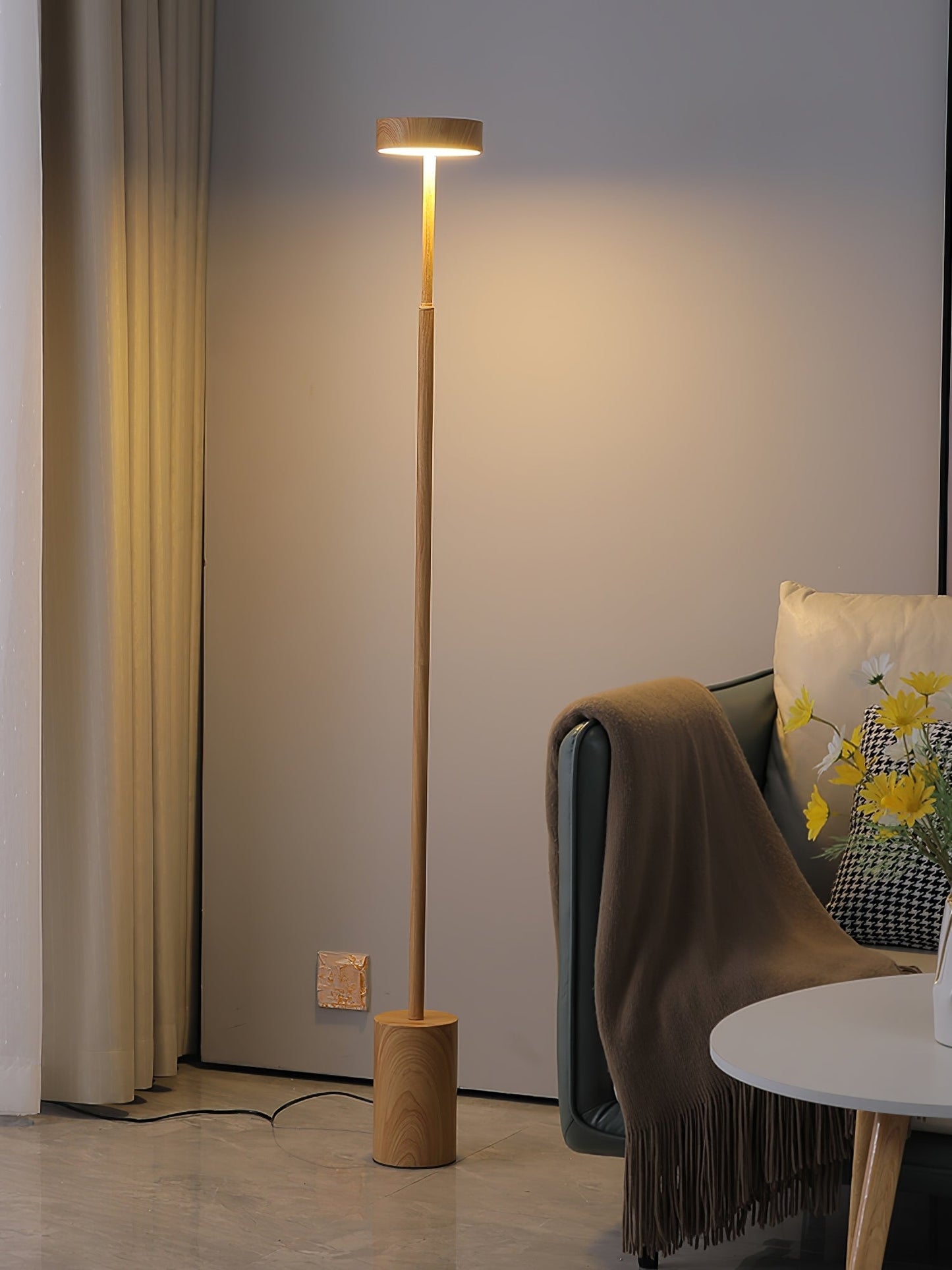 Naya Rotatable Floor Lamp Floor lamp