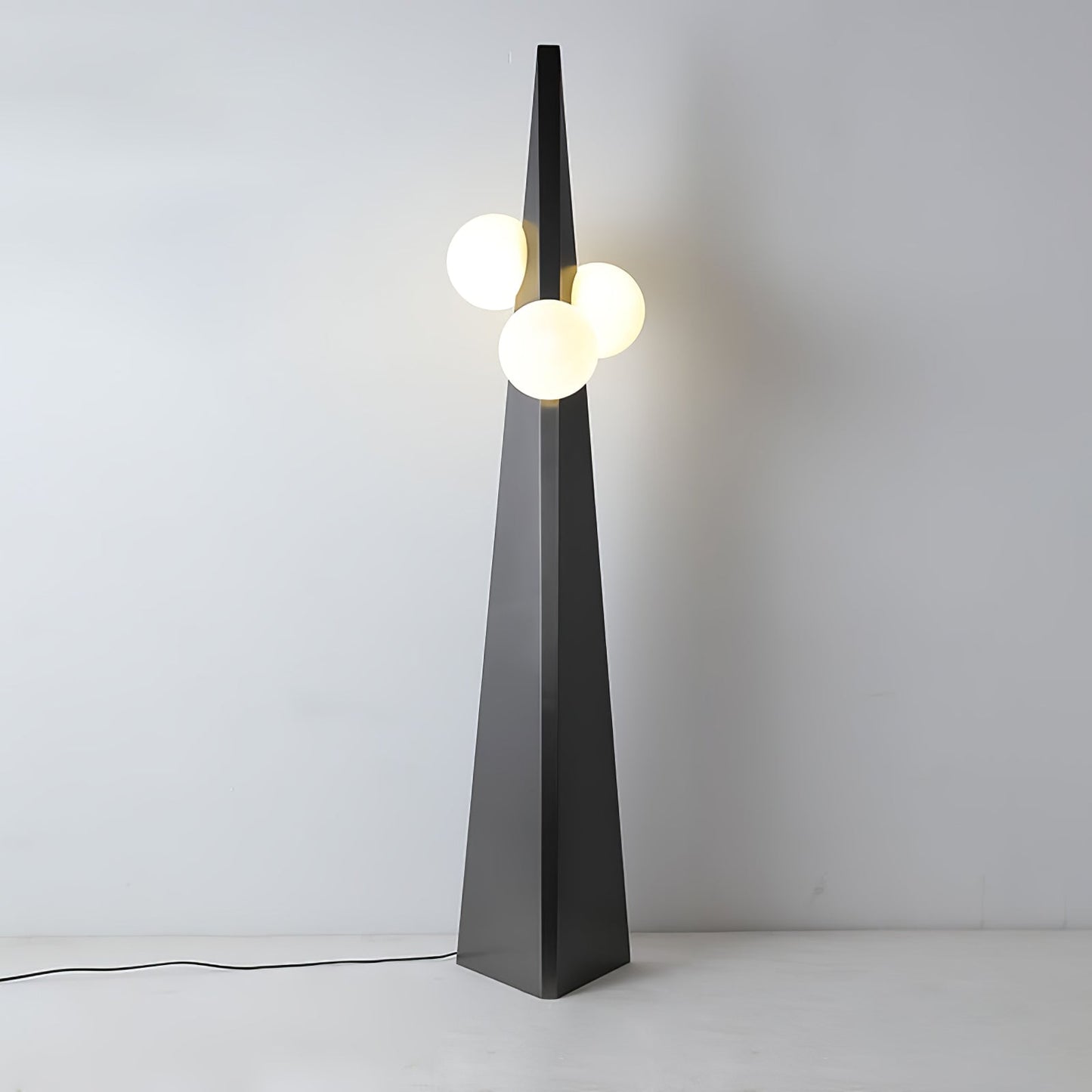 Noir Roy Floor Lamp Floor lamp