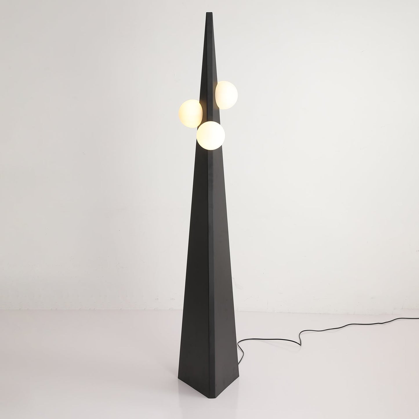 Noir Roy Floor Lamp Floor lamp