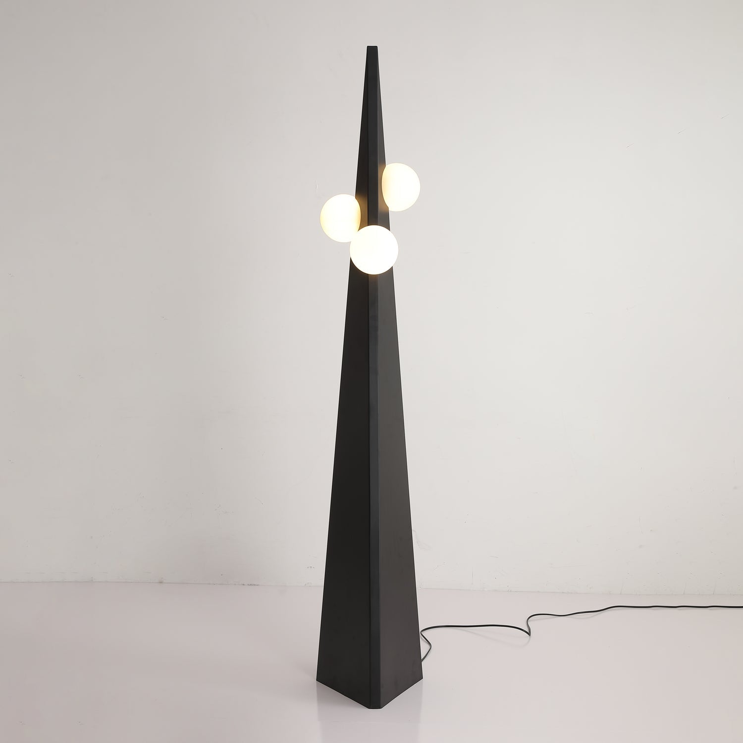 Noir Roy Floor Lamp Floor lamp