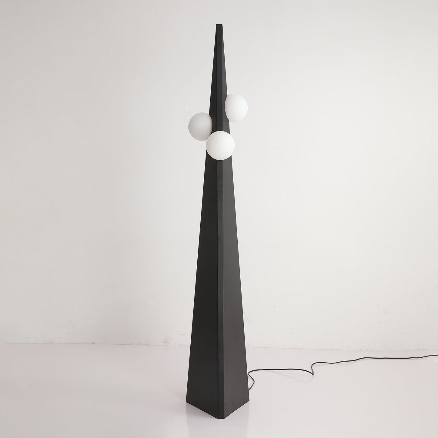 Noir Roy Floor Lamp Floor lamp