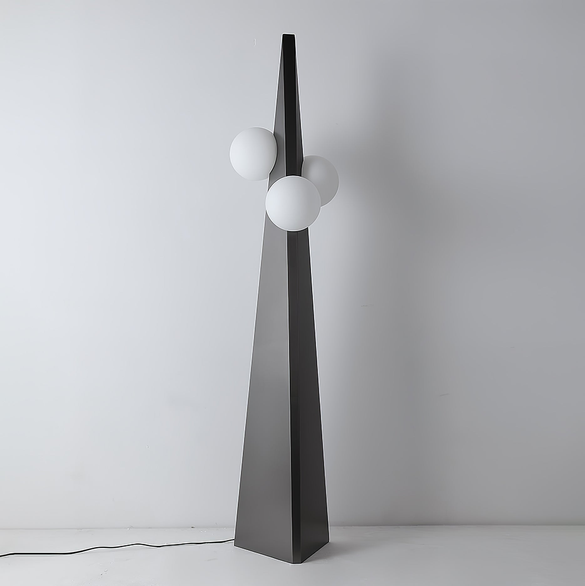 Noir Roy Floor Lamp Floor lamp