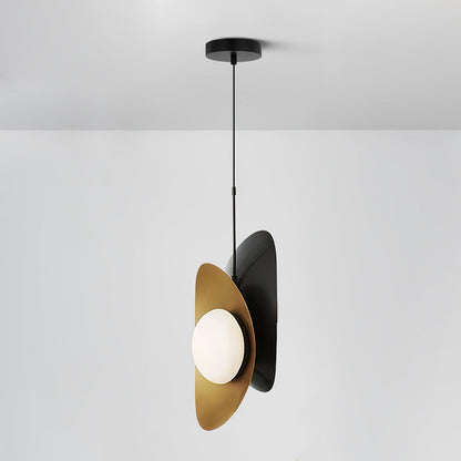 Golden Petal Pendant Lamp ? 7.8″ x H 18.1″ / Dia 20 cm x H 46 cm / Gold & Black Pendant light