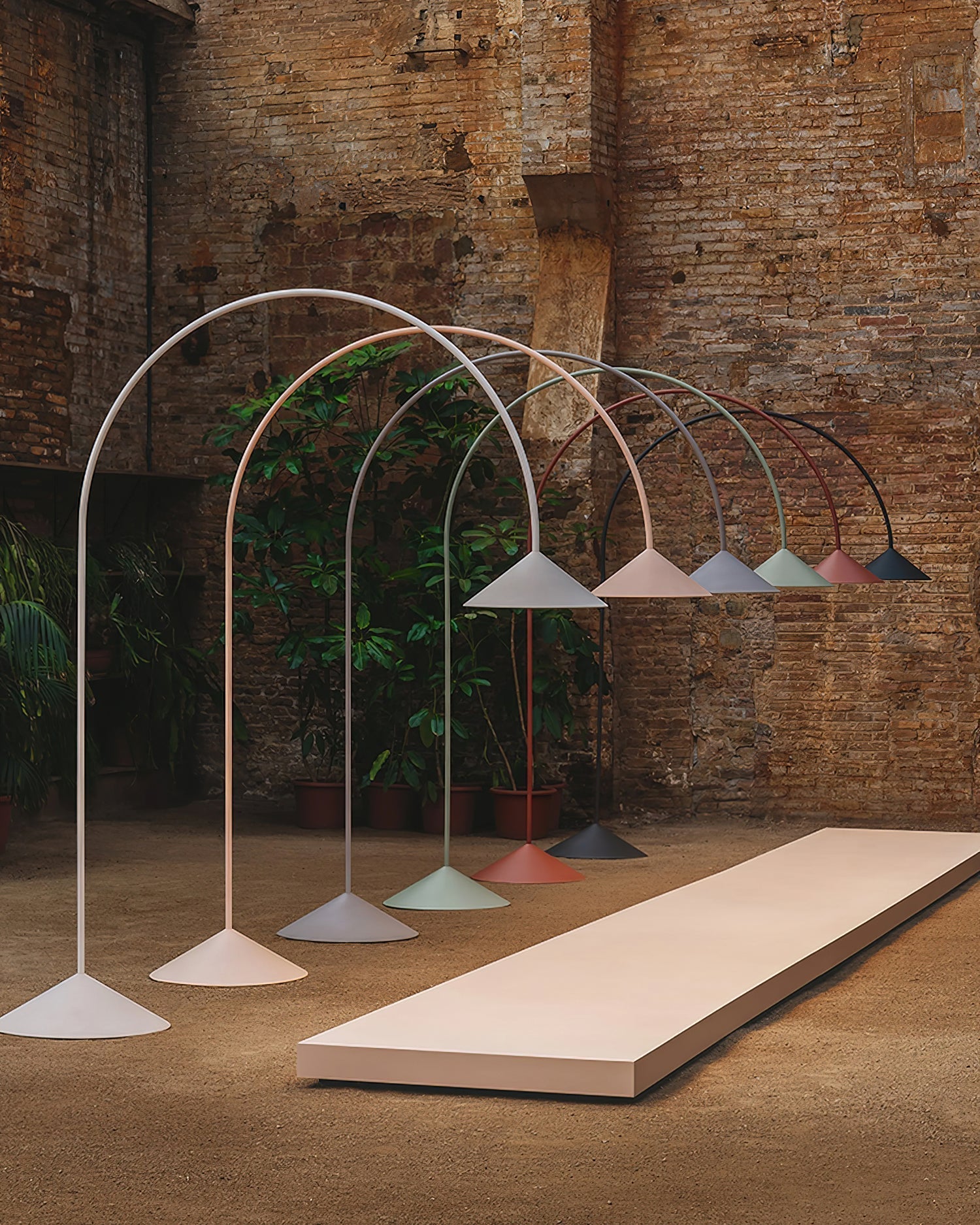 Arc Out Floor Lamp Floor lamp