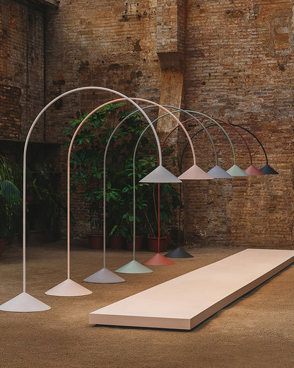 Arc Out Floor Lamp Floor lamp