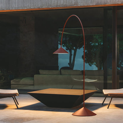 Arc Out Floor Lamp Floor lamp
