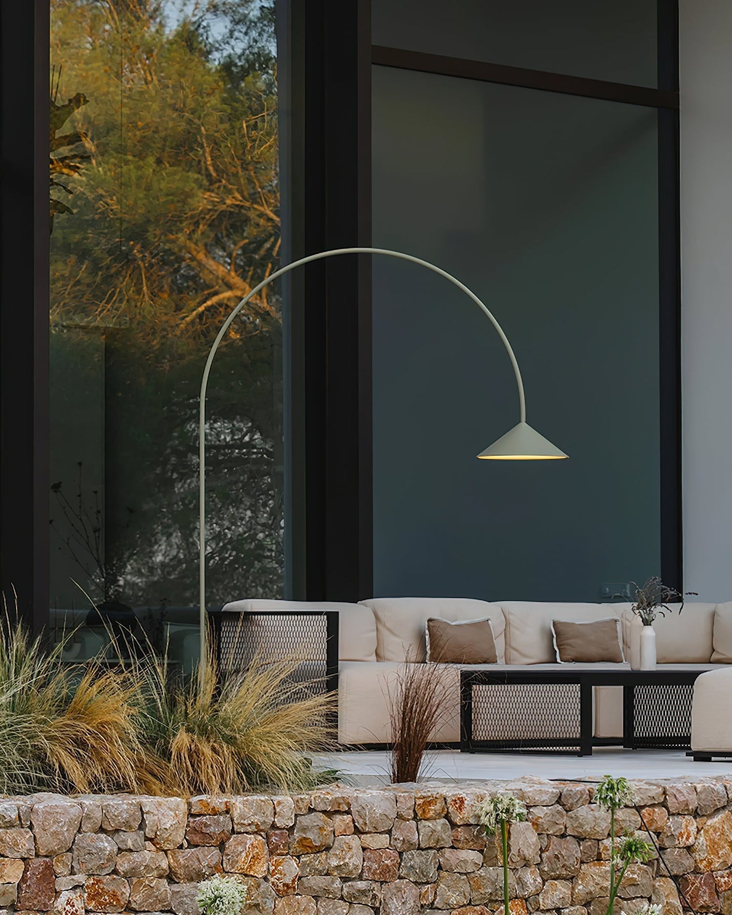 Arc Out Floor Lamp Floor lamp