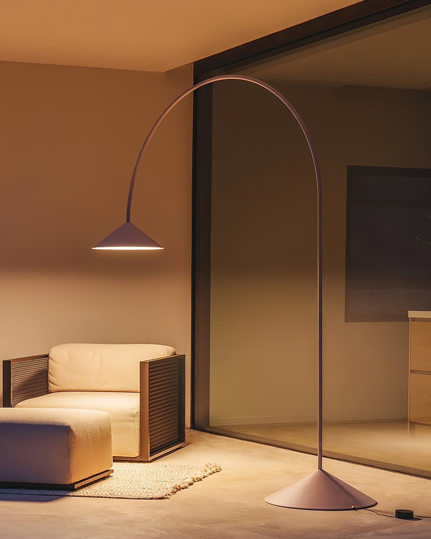 Arc Out Floor Lamp Floor lamp
