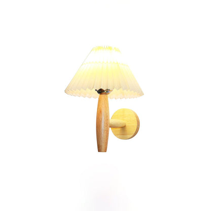 Oak Pleated Wall Light Dia 9.1″ x H 12.2″ / Dia 23cm x H 31cm / Natural oak & White Wall lamp