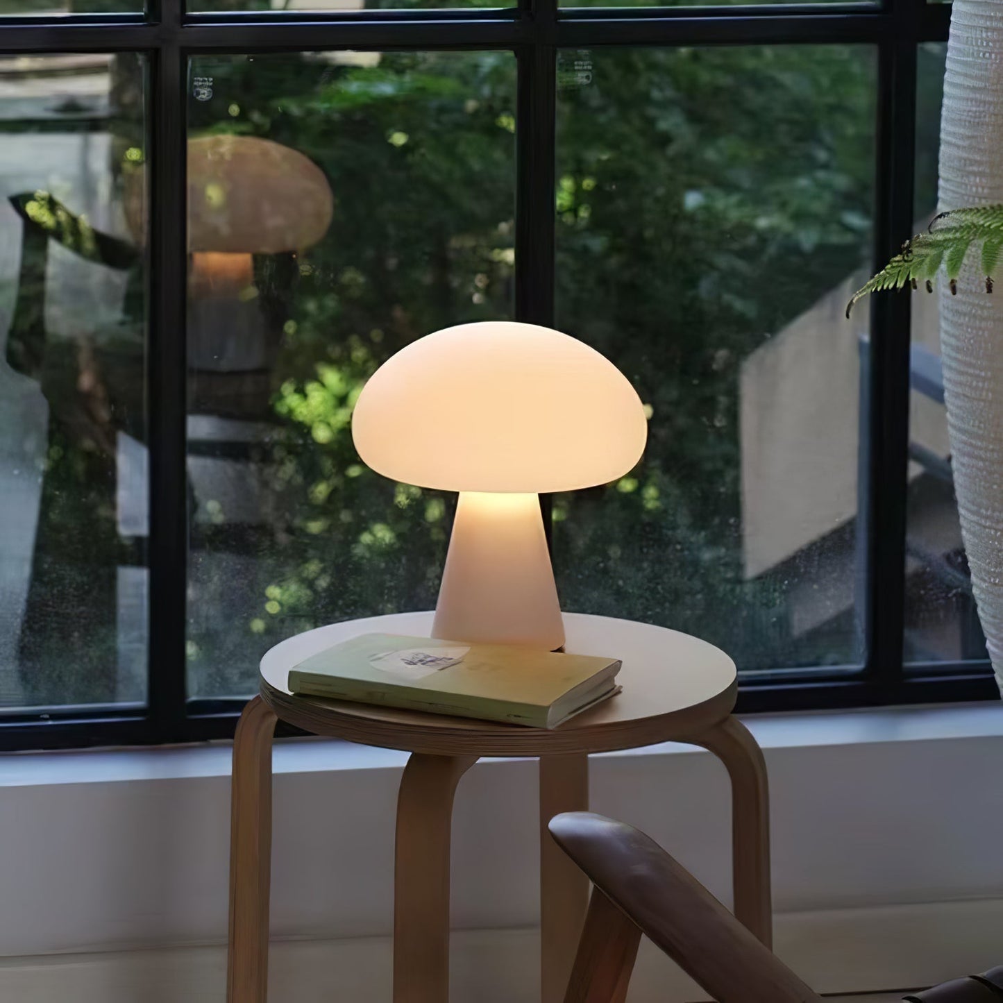 Obello Portable Built-in Battery Table Lamp ? 8.7″ x H 9.4″ / Dia 22cm x H 24cm / White / Three-Color Changing Light