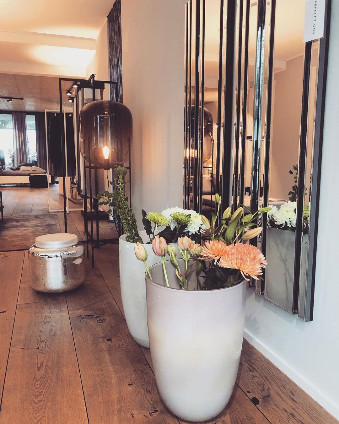 Oda Floor lamp Floor lamp
